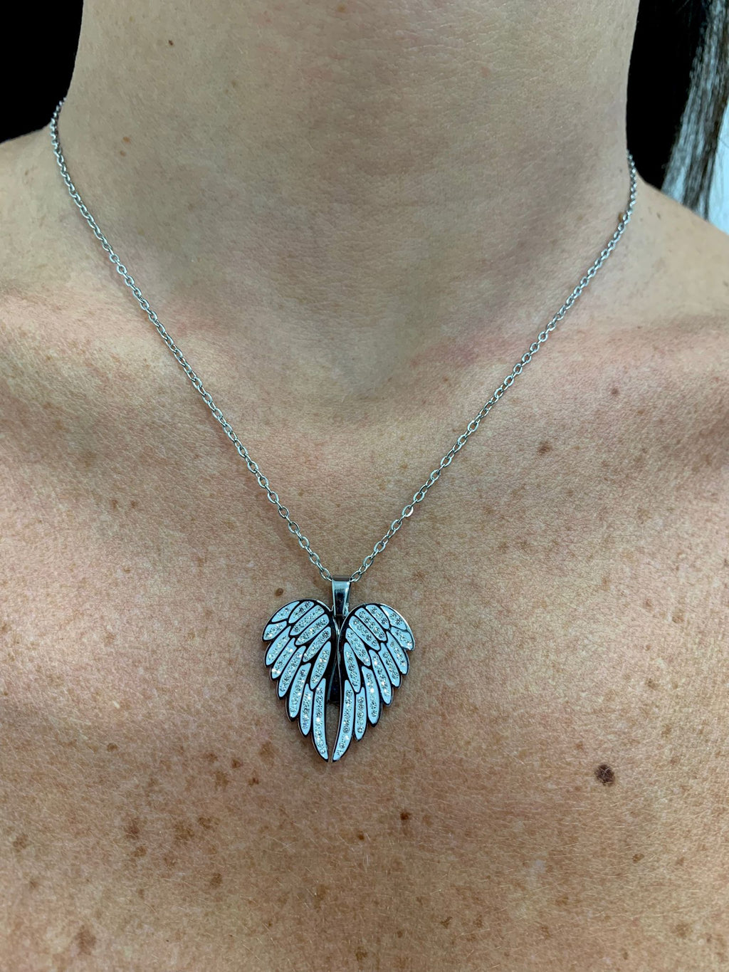 Collana cuore con ali