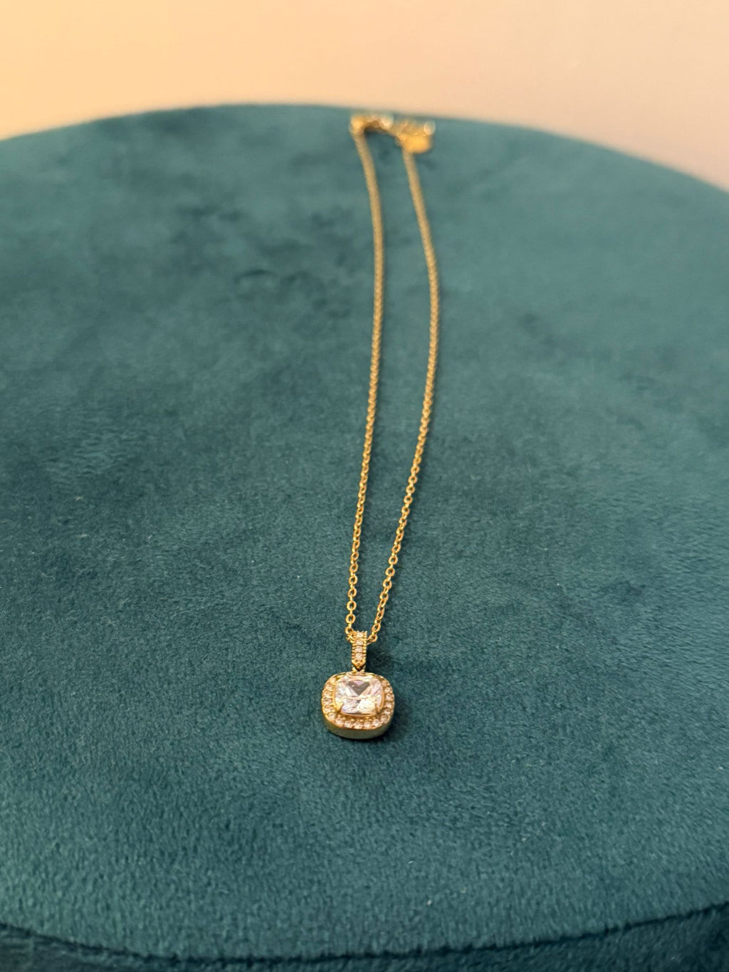 Collana Con Punto Luce DIAMOND